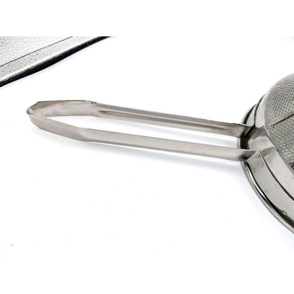 China Cap Strainer Chinois 9" Mesh Course Juicing Stainless Steel Cone Style - Picture 3 of 4